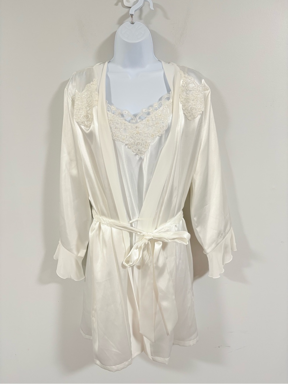 Linea Donatella Ivory Satin Nightgown Robe Set Lace Trim Womens 1X